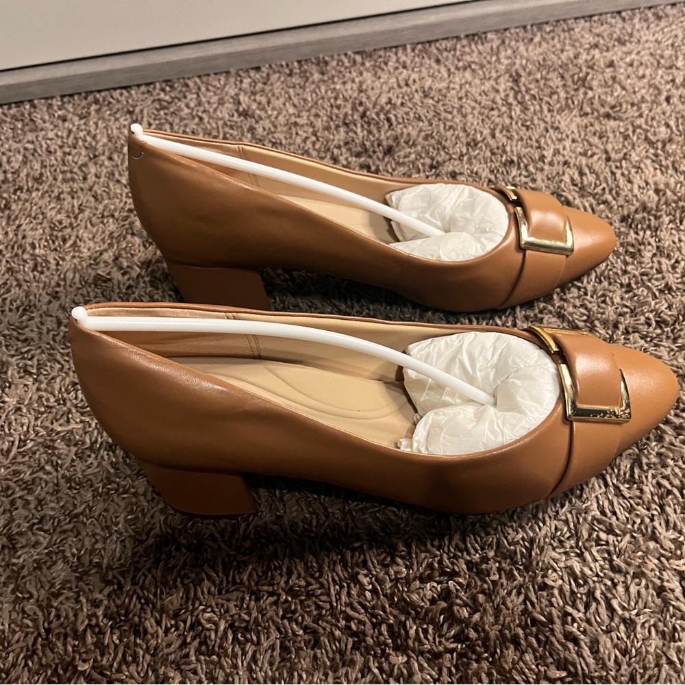 Easy Spirit Tan Block Heel Shoes
